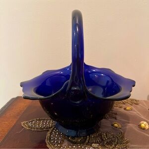 Vntg Tiara Cobalt Blue Glass Basket  Large Signed "JT" W/ Floral Design READ